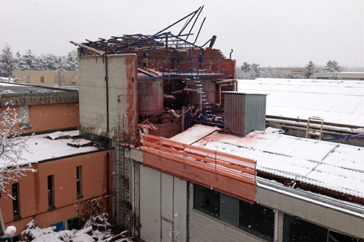ASBESTOS ROOF REMEDIATION